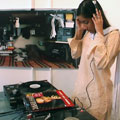 girl DJ-ing
